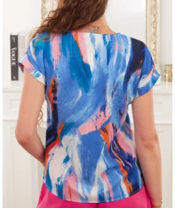 Tops / Blouses><noscript><img width=