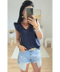 Tops / Blouses><noscript><img width=