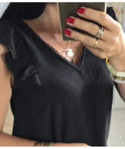 Tops / Blouses><noscript><img width=