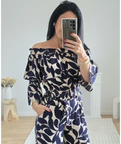 Tops / Blouses><noscript><img width=