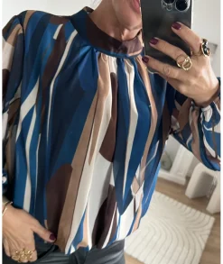 Tops / Blouses><noscript><img width=