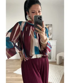 Tops / Blouses><noscript><img width=