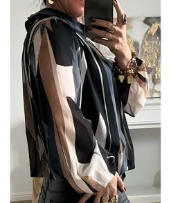 Tops / Blouses><noscript><img width=