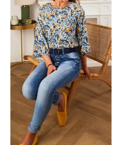 Tops / Blouses><noscript><img width=
