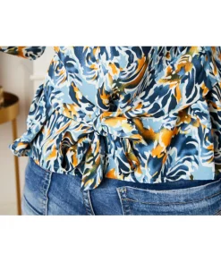 Tops / Blouses><noscript><img width=