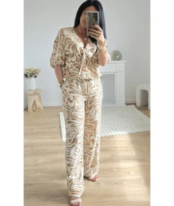 Tops / Blouses><noscript><img width=