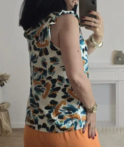 Tops / Blouses><noscript><img width=