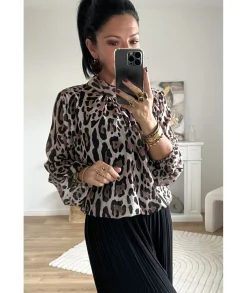 Tops / Blouses><noscript><img width=