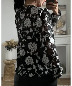 Tops / Blouses><noscript><img width=