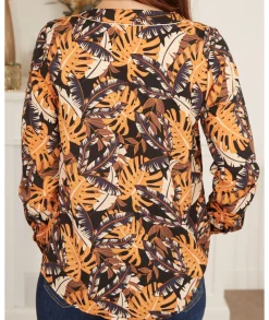 Tops / Blouses><noscript><img width=