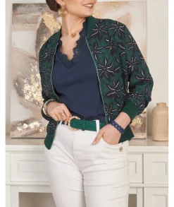 Vestes><noscript><img width=