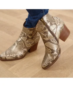 Boots & Bottes><noscript><img width=