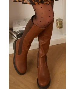 Boots & Bottes><noscript><img width=