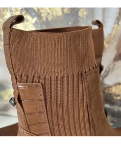 Boots & Bottes><noscript><img width=