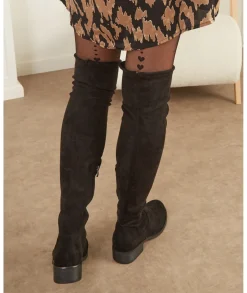 Boots & Bottes><noscript><img width=