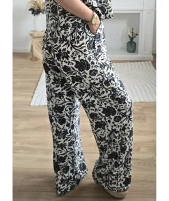 Tops / Blouses|Jeans / Pantalons><noscript><img width=