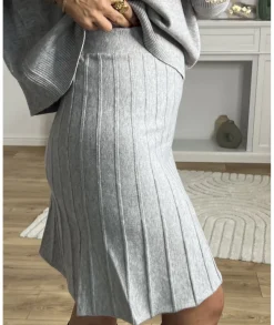Jupes / Shorts><noscript><img width=