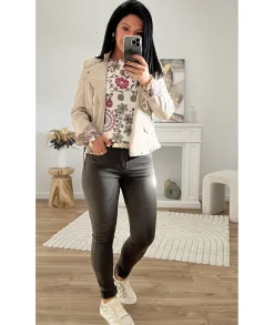 Jeans / Pantalons><noscript><img width=