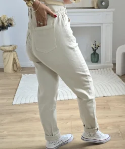 Jeans / Pantalons><noscript><img width=