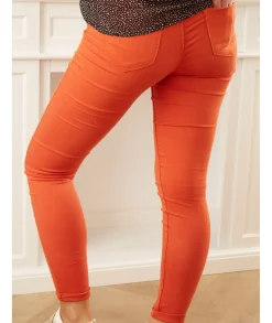 Jeans / Pantalons><noscript><img width=