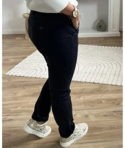 Jeans / Pantalons><noscript><img width=