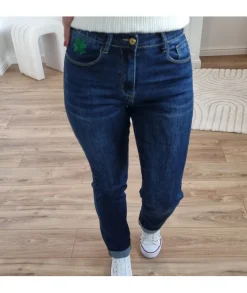 Jeans / Pantalons><noscript><img width=