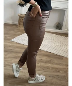 Jeans / Pantalons><noscript><img width=
