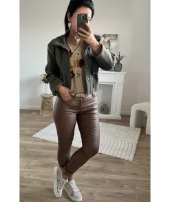 Jeans / Pantalons><noscript><img width=