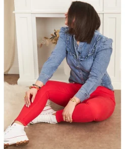 Jeans / Pantalons><noscript><img width=