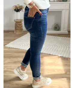 Jeans / Pantalons><noscript><img width=