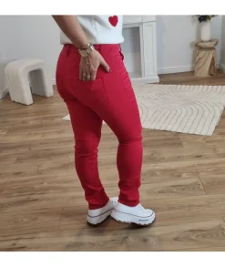 Jeans / Pantalons><noscript><img width=