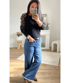 Jeans / Pantalons><noscript><img width=