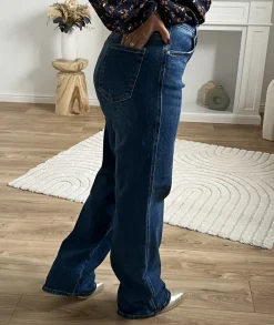 Jeans / Pantalons><noscript><img width=
