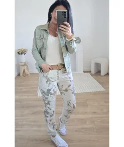 Jeans / Pantalons><noscript><img width=