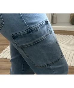 Jeans / Pantalons><noscript><img width=