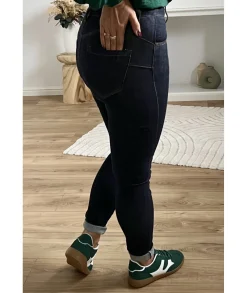 Jeans / Pantalons><noscript><img width=