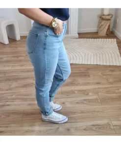 Jeans / Pantalons><noscript><img width=