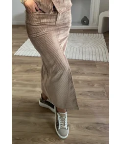 Jupes / Shorts><noscript><img width=