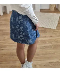 Jupes / Shorts><noscript><img width=