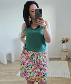 Jupes / Shorts><noscript><img width=