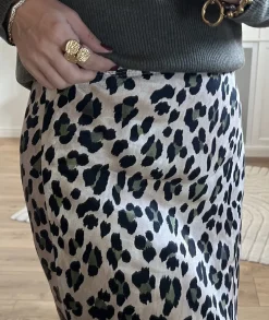Jupes / Shorts><noscript><img width=