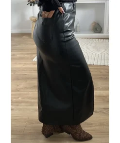 Jupes / Shorts><noscript><img width=