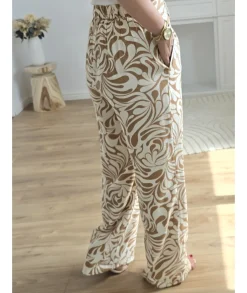 Jeans / Pantalons><noscript><img width=