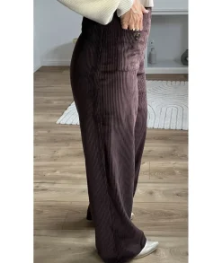 Jeans / Pantalons><noscript><img width=