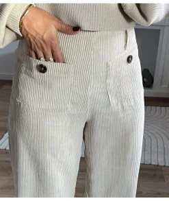 Jeans / Pantalons><noscript><img width=