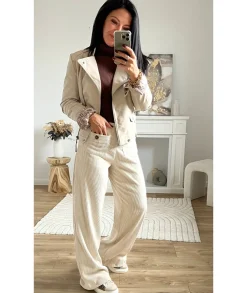 Jeans / Pantalons><noscript><img width=
