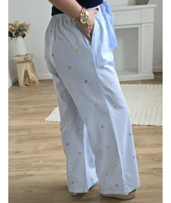 Jeans / Pantalons><noscript><img width=