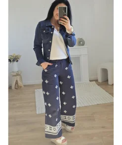 Jeans / Pantalons><noscript><img width=