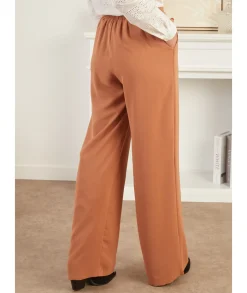Jeans / Pantalons><noscript><img width=