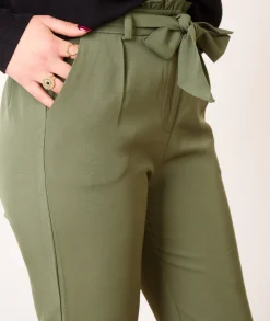 Jeans / Pantalons><noscript><img width=